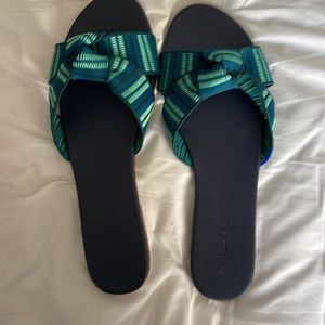 BNWT Rothys 12.5 jungle knot slides-never worn still has sole protection sticker